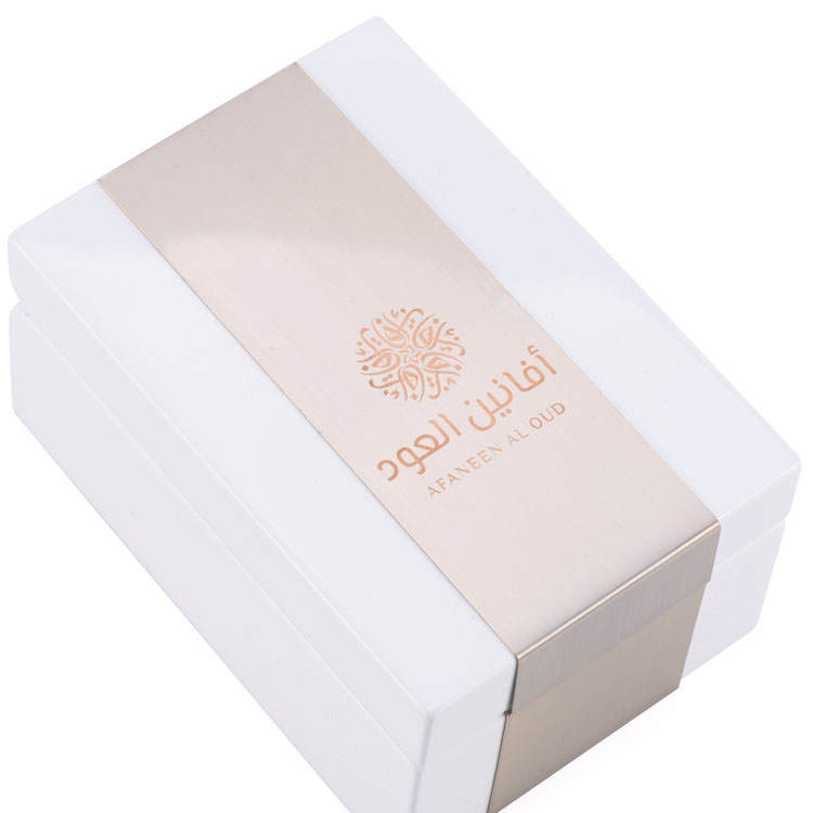 النمط العربي لوحة معدنية ذهبية وردية مزخرفة علبة عطر 15 مل