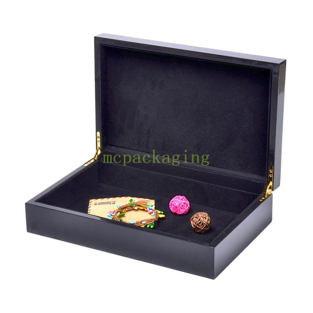 KSA Riyadh الموسم Carrefour رمضان مربع 2023 رمضان هدايا مربع التقويم رامضان مربع هدايا الإمارات العربية المتحدة