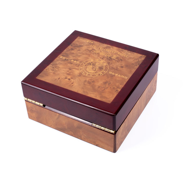 صناديق زيت أساسية خشبية مطلية مخصصة