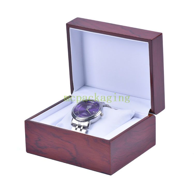 صندوق تعبئة الساعات الخشبية اللامعة الفاخرة المخصصة من WoodBox Factory