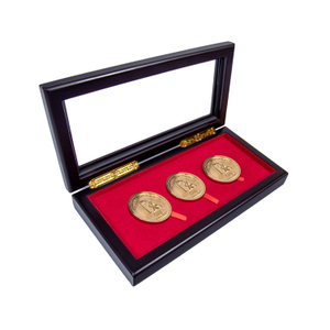 Luxury Custom Logo 3 Slots Collection Coins Wood Box Box Souvenir MDF Wooden Silver Coin Box لعرض Woodbox