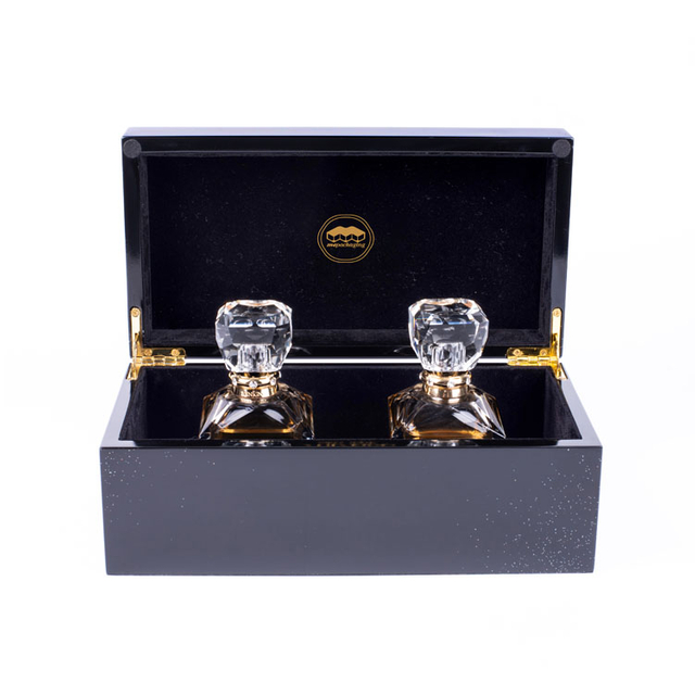 أسود البيانو ورنيش مخصص فاخر خشبي زجاجة عطر مربع التعبئة والتغليف علب الهدايا مع قفل المفتاح